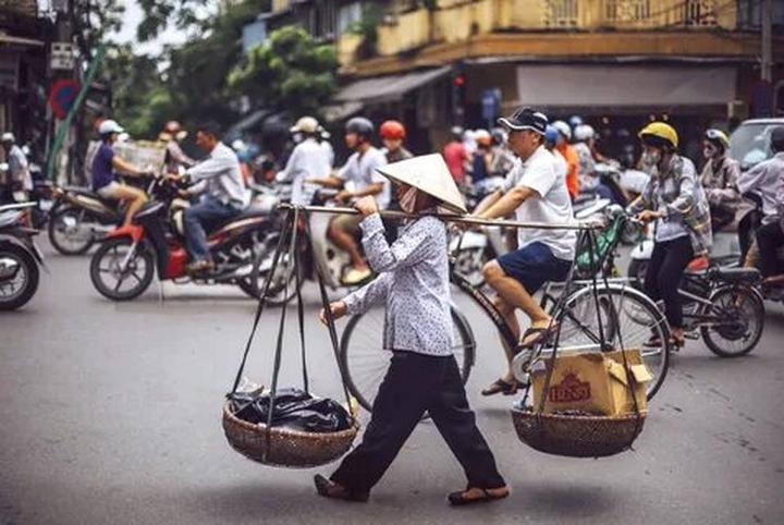 Xu hướng Mua váy hoa mà không biết 4: Hotspot Matrix tiết lộ bí quyết video viral
